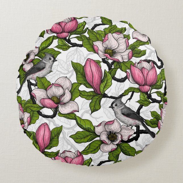 Blühende Magnolie und Titmausvogel Rundes Kissen (Vorderseite)