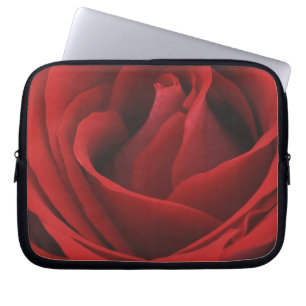 Blühende Rote Rose Laptopschutzhülle
