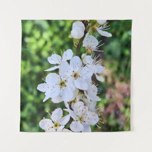 Blühender Baum im Frühling Rumänien – Blütenfotogr Wandteppich