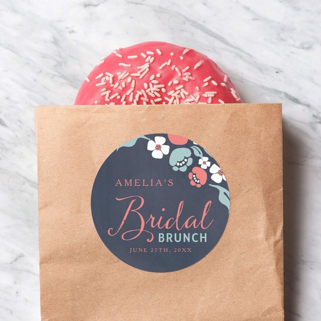 Bluish Chalkboard Floral Bridal Brunch Round Runder Aufkleber (Von Creator hochgeladen)