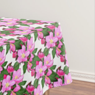 Blume aus Apfel auf weißem Tablettenkern Tischdecke