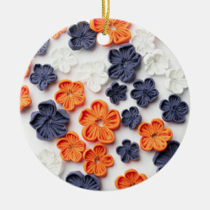 Blume aus handgefertigten Frühlingstoffen, orange Keramik Ornament