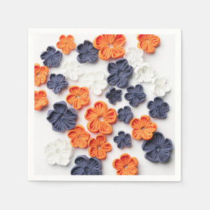 Blume aus handgefertigten Frühlingstoffen, orange Serviette