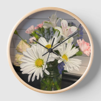 Blume der Frühjahrswand Uhr