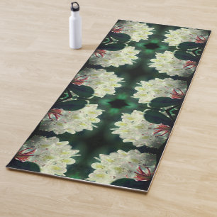 Blume der weißen Azalea mit Raindrops Abstrakt Yogamatte