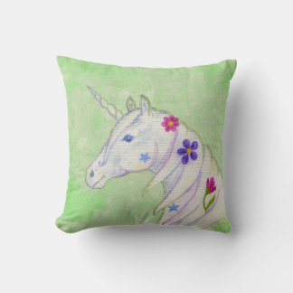 Blume Einhorn auf Grün Kissen