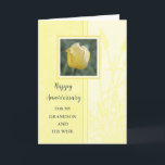 Blume Grandson und seine Ehefrau Jahrestag Karte<br><div class="desc">Glückliche Hochzeitskarte für Enkel und seine Ehefrau mit hübschen gelben Tulpen und herzlichen Vers.</div>