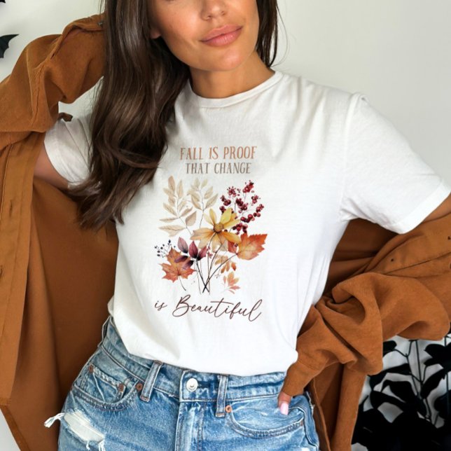 Blume im Herbst und Kostenvoranschlag T-Shirt (Von Creator hochgeladen)