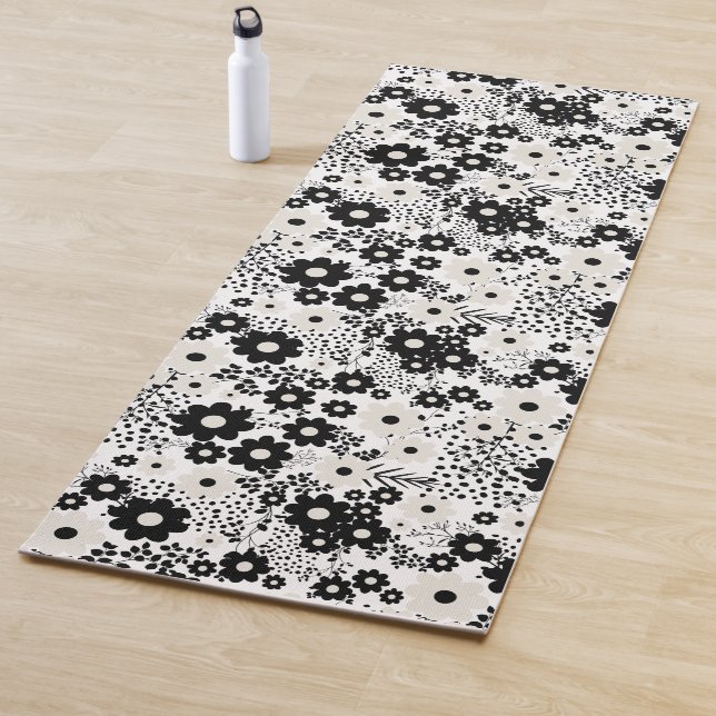 Blume in Beige und Schwarz Yogamatte (Beispiel)