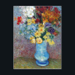 Blume in blauer Vase von Vincent van Gogh Postkarte<br><div class="desc">Dieses Gemälde mit dem Titel, Blume in einer blauen Vase ist von dem berühmten Künstler Vincent van Gogh gemacht. Über Vincent van Gogh Vincent van Gogh sah Farbe als das wichtigste Symbol des Ausdrucks. Es gibt einen Grund, warum sich seine Kunst mit den Zuschauern verbindet, weil van Gogh entschlossen war,...</div>