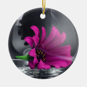 Blume in Vase Ornament