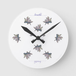 Blume Maureen Girard Lotus Runde Wanduhr
