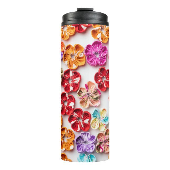 Blume mit Handnähte, Multicolor Thermosbecher (Vorderseite)