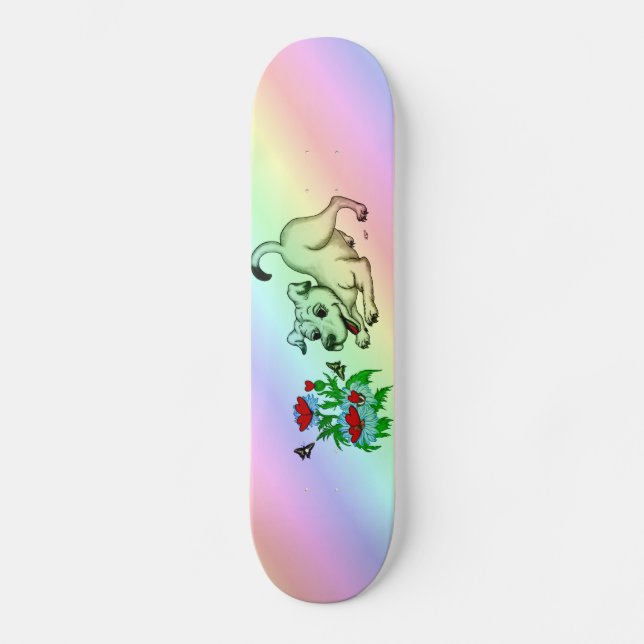 Blume mit Herz, Welpe und Schmetterling Skateboard (Vorderseite)