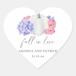 Blume mit weißem Kürbis und Hydrangea Hochzeit Herz-Aufkleber