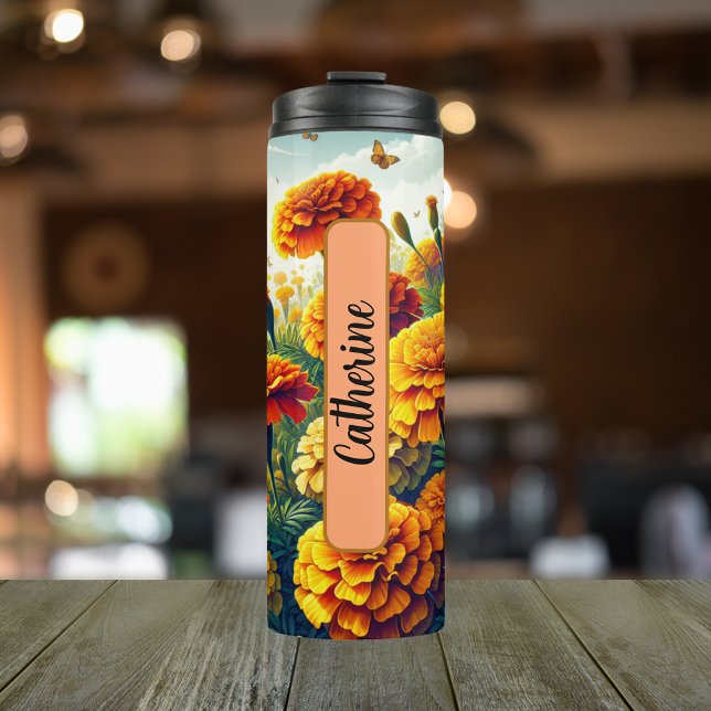 Blume Monat Oktober Marigold Personalisiert Thermosbecher (Personalized 20 oz Thermal Tumbler With Birth Flower Marigold Design for the Month of October.)