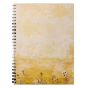 Blume neben der gelben Wand Notizblock