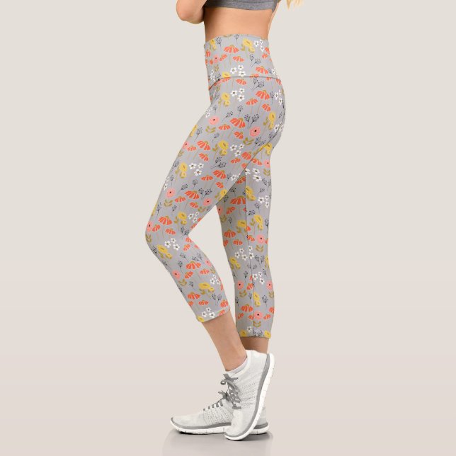 Blume Orange und Gelbe Doodle Capri Leggings (Links)