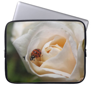 Blume und Ladybug Laptopschutzhülle