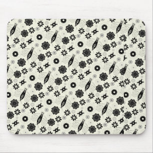 Blume und Schmetterlinge schwarz-weiß Mousepad