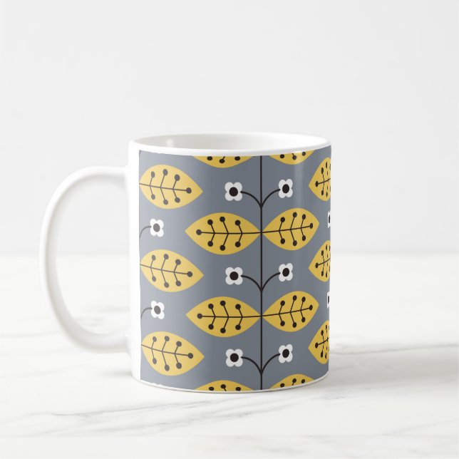 Blume Vintage handgezeichnete Musterkonstruktion.  Kaffeetasse (Links)