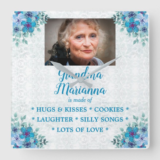 Blume "Woraus wird Oma gemacht?"   Quadratische Wanduhr (Vorderseite)