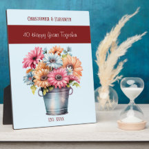 Blume zum 40-jährigen Ruby-Jubiläum tragen blaue N