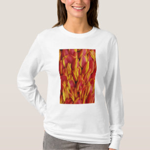 Blumen auf einem Wagen zur Feier des Königinnentag T-Shirt