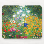 Blumen-Garten-Mausunterlage Gustav Klimt Mousepad<br><div class="desc">Blumen-GartenMausunterlage Gustav Klimt. Ölmalerei auf Leinwand ab 1907. Abgeschlossen während seiner goldenen Phase, ist Blumen-Garten eine von Klimts berühmtesten Landschaftsmalereien. Die Sommerfarbexplosion weiter in dieser Arbeit mit einer schönen Mischung der orange, roten, lila, blauen, rosa und weißen Blüten. Ein großes Geschenk für Fans von Gustav Klimt, von Kunst nouveau, von...</div>