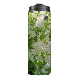 Blumen in einem englischen Garten Thermosbecher