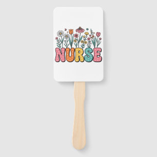 Blumen-Krankenschwester-Blasenbuchstabe im Vintage Fächer