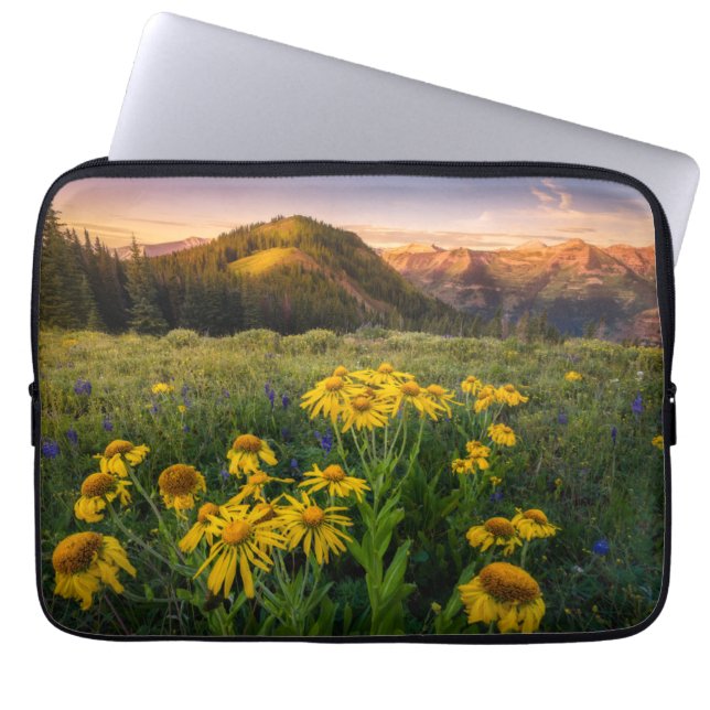 Blumen | Mountain Meadow Crested Butte Colorado Laptopschutzhülle (Vorderseite)