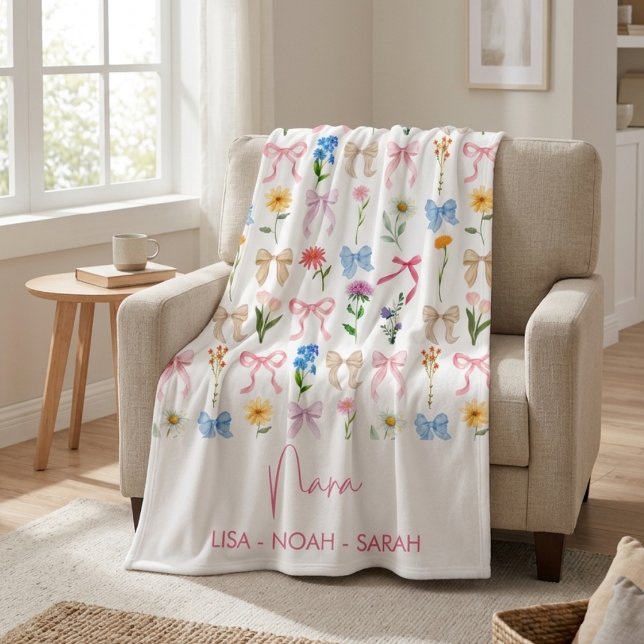 Blumen-Oma-Nana-Enkelkinder Fleecedecke (Von Creator hochgeladen)