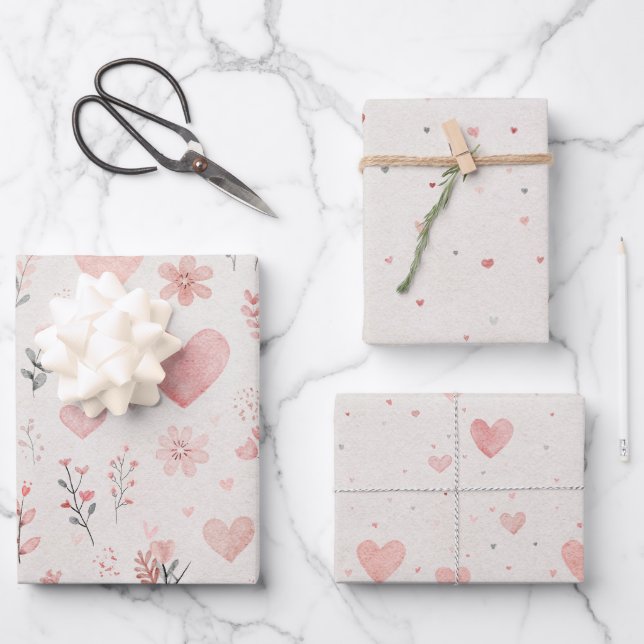Blumen- und Herz-Geschenkpapier-Set mit 3 Bögen Geschenkpapier Set (Vorderseite)
