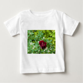 Blumenbeet im Frühjahr Baby T-shirt