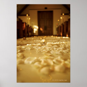 Blumenblumenblätter auf Boden der Kirche Poster