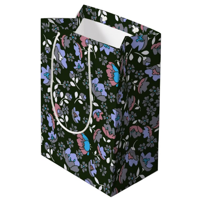 Blumendesign auf schwarz mittlere geschenktüte (Rückseite Schrägansicht)
