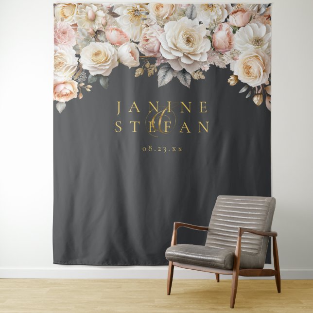 Blumendrama Wedding Charcoal-ID1022 Wandteppich (Beispiel)