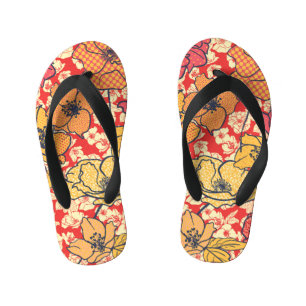 Blumenexplosion: Nahtloser Vintage-Trend. Kinderbadesandalen