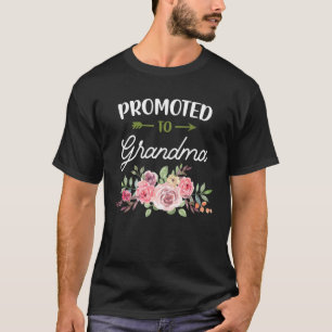 Blumenförderndes Oma Pregnancy Announcement Bab T-Shirt