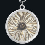 Blumenfresco auf Tan Hintergrund Versilberte Kette<br><div class="desc">Ein großer Blumenkopf bildet den größten Teil dieses Freskos. Auf einem bräunlichen Hintergrund ist das Stück sehr rustikal. Das wäre eine schöne Ergänzung zu jeder Zuhause!</div>