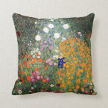 Blumengarten, der Gustav Klimt malt Kissen<br><div class="desc">Der Hintergrund des Kissens ist der "Blumen-Garten" von Gustav Klimt. Er war ein österreichischer Symbolistmaler,  dessen Primärthema der weibliche Körper war. Seine Malereien,  Wandgemälde und Skizzen werden durch einen sinnlichen Eroticism markiert,  der in seinen Bleistiftzeichnungen besonders offensichtlich ist.</div>