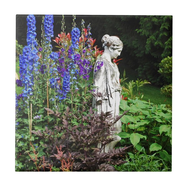 Blumengarten und Statue des Blauen Delphinums Fliese (Vorderseite)