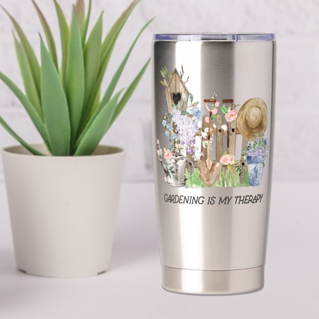 Blumengartenwerkzeuge für Aquarellbilder und Zitat Thermobecher (Close up)