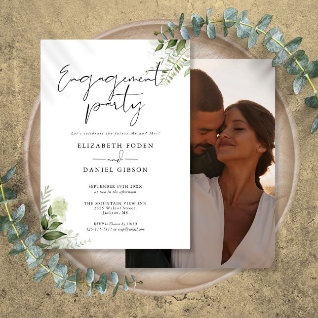 Blumengrün, Script-Foto-Engagement-Partei Einladung (Floral Greenery Script Photo Engagement Party Invitation)
