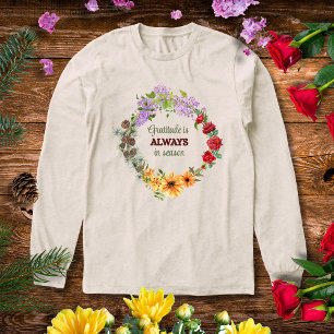 Blumengrußkranz der Dankbarkeit in jeder Jahreszei Tri-Blend Shirt