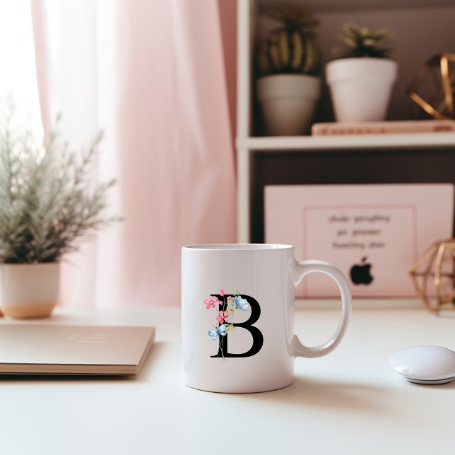 Blumenmonogramm Anfangsbuchstabe B Tasse (Von Creator hochgeladen)
