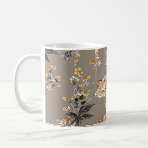 Blumenmuster auf braunem Hintergrund Kaffeetasse
