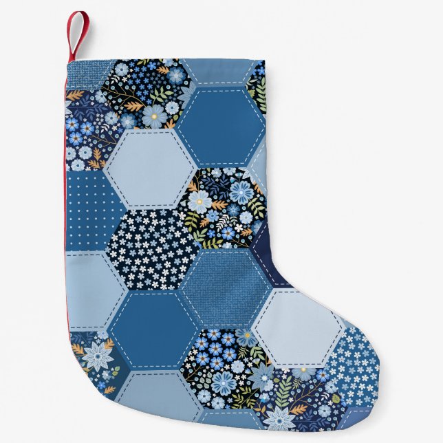 Blumenmuster, Denim Patchwork: blaues Muster. Kleiner Weihnachtsstrumpf (Vorderseite)