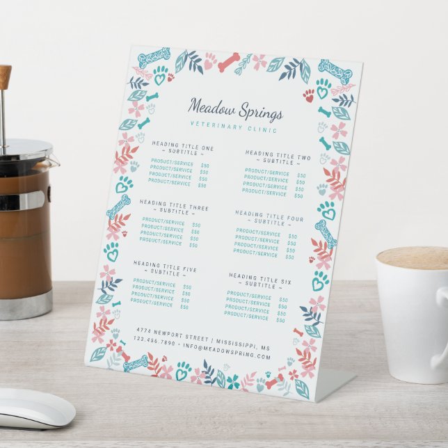 Blumenmuster & Foliage Pet Druckmuster Weiß Sockelschild (In SItu)